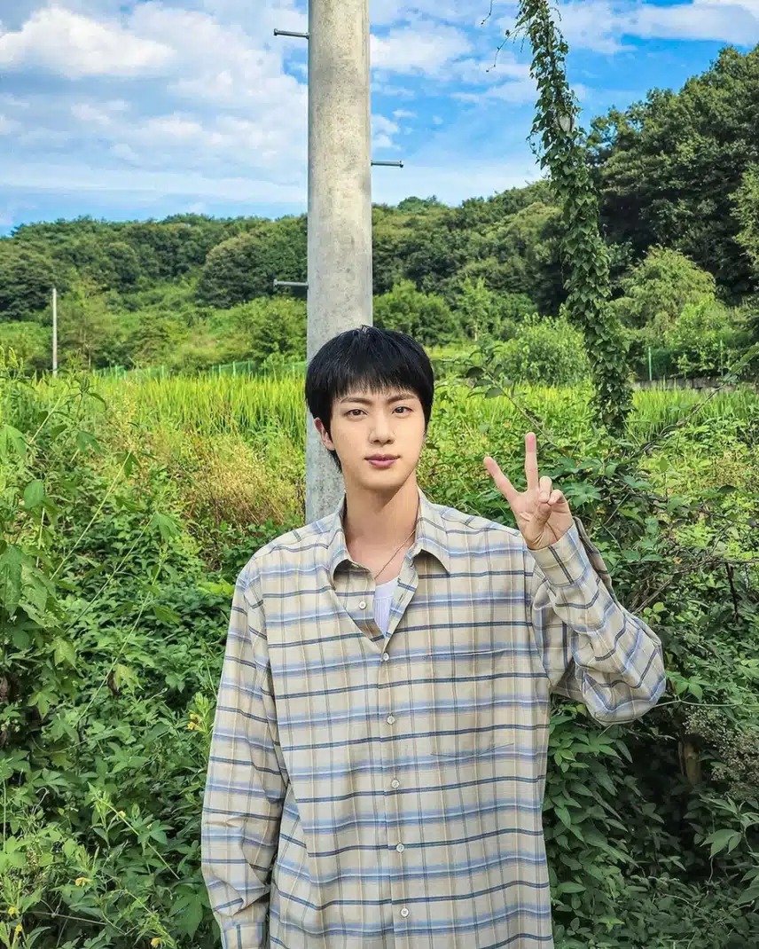 Jin Run Seok Jin Pepper Field Epi Photo