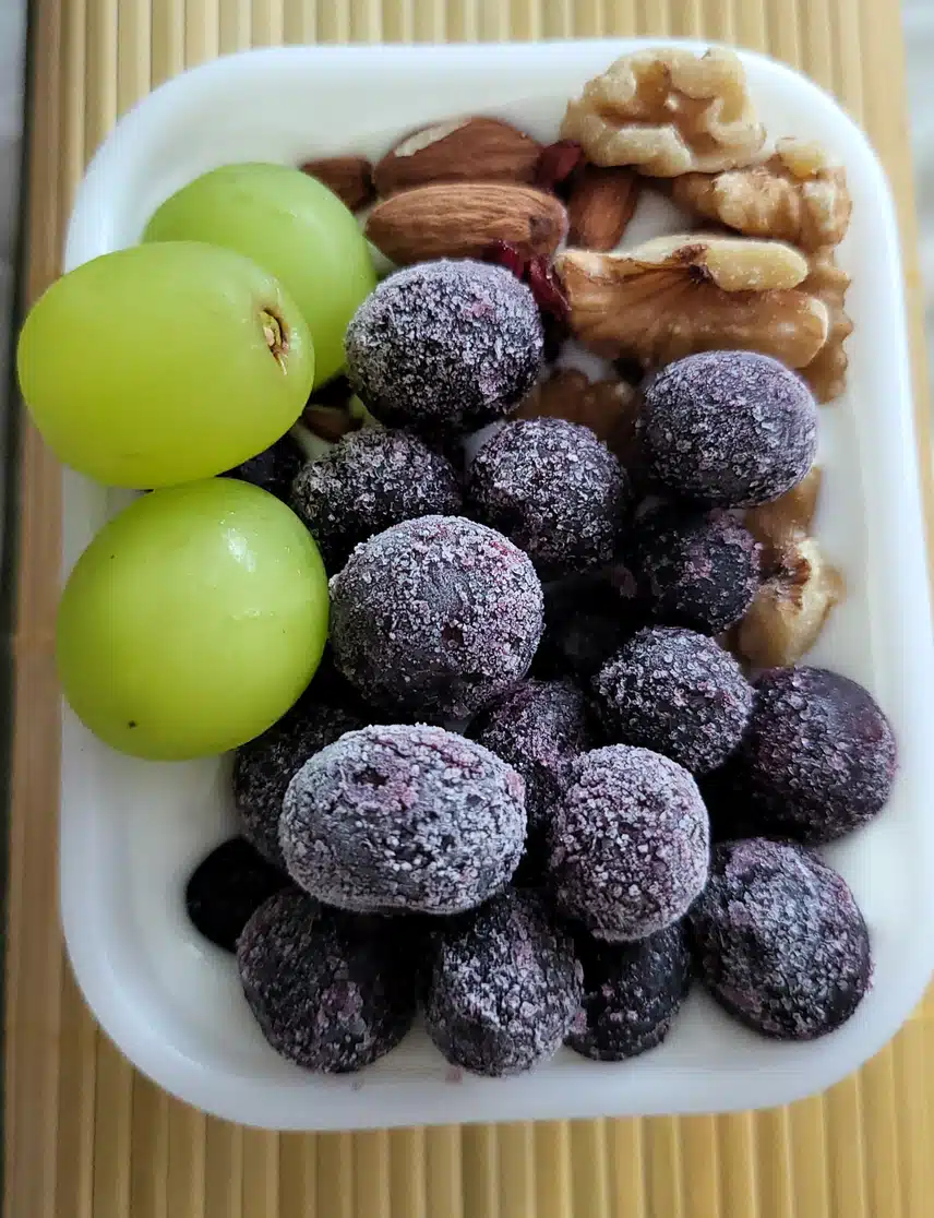 산책 후 요거트 