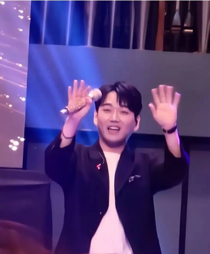 황영웅 가수님 영원히 응원합니다 최고의가수님 화이팅하세요 