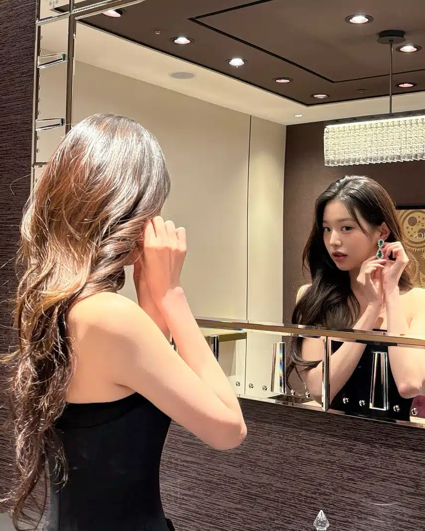 귀걸이 췍 하눈 원영이 너무 이뿌당 바비 인향이자나