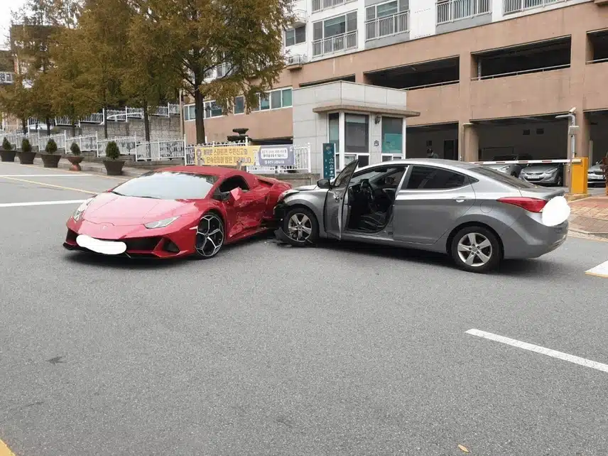 보자마다 숨이 턱 막히는 교통사고