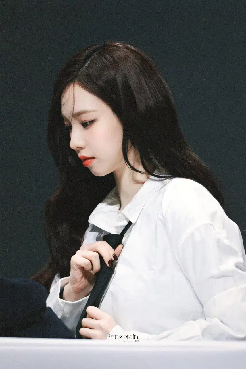 😎넥타이 매는게 이렇게까지 멋있을일인가요