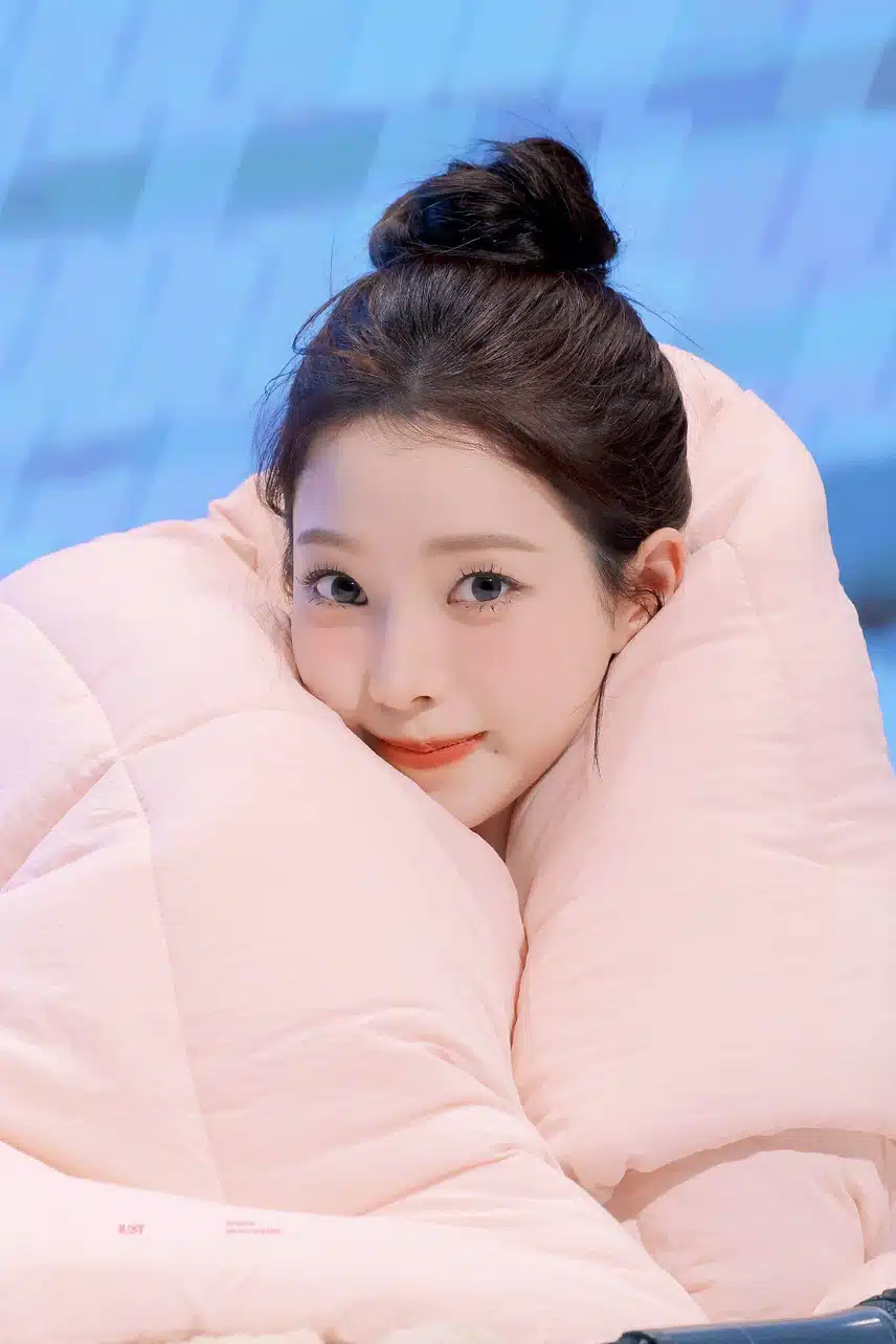 Voglio dare a Karina tutti gli aggettivi carini di cui ha bisognoㅠ