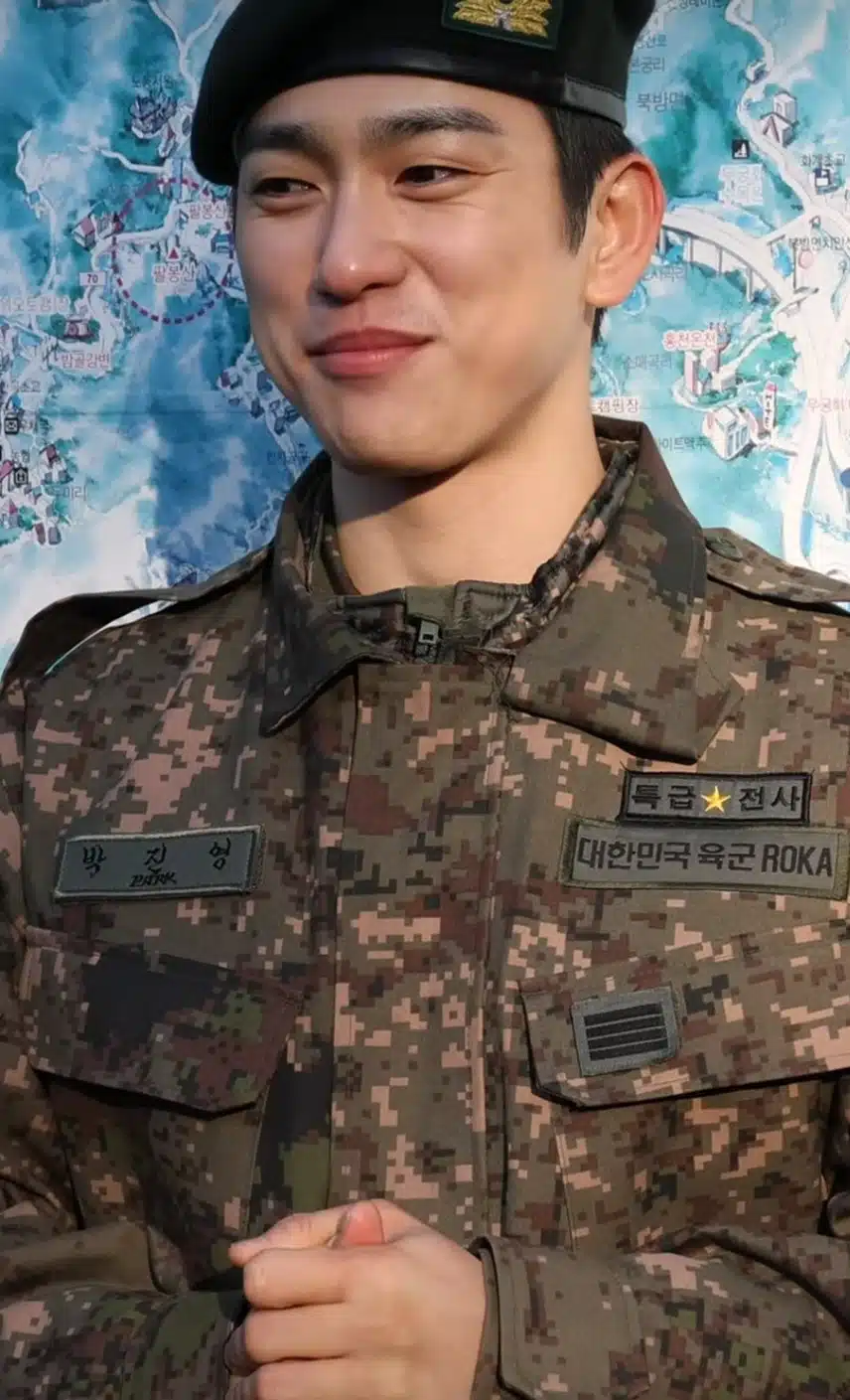 갓세븐 박진영 드뎌 제대했어요. 녕탱구리 축하축하