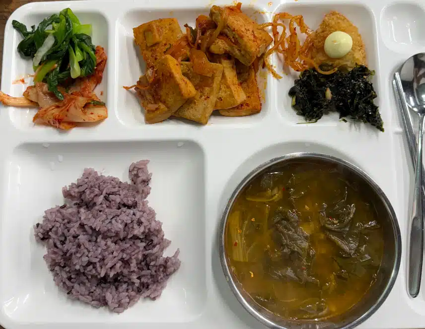 두부조림이 가득