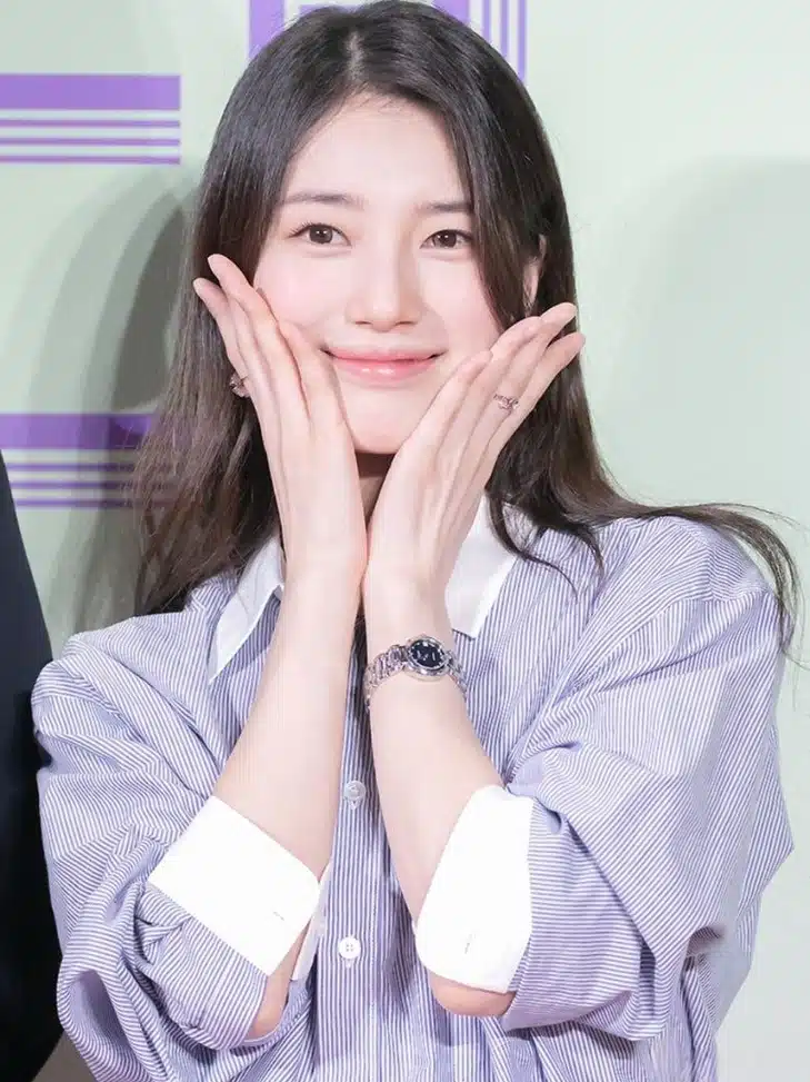 수지 셀린느랑 너무 잘 어울립니다