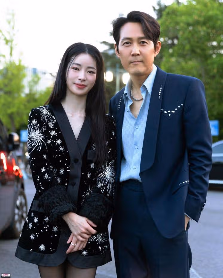 로코로 만나는 이정재 임지연 투샷공개