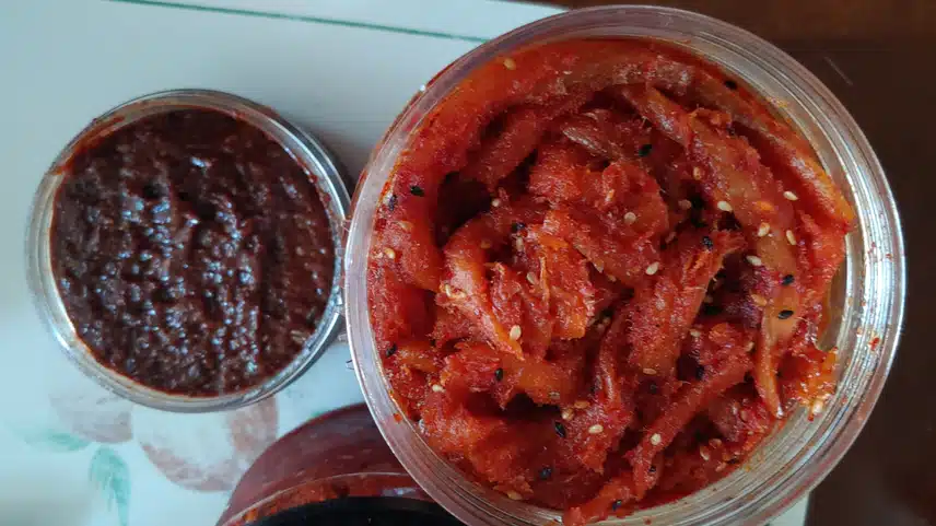 명태회무침 넣고 김밥 말았어요