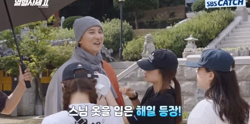 첫촬영 스님옷 잘 어울리네요 유쾌해요