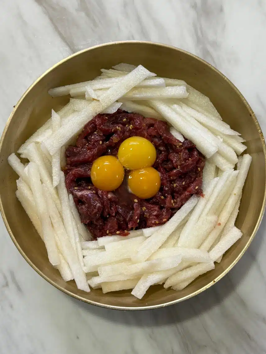 기력회복에 좋은 육회가 도착이네요 ❣