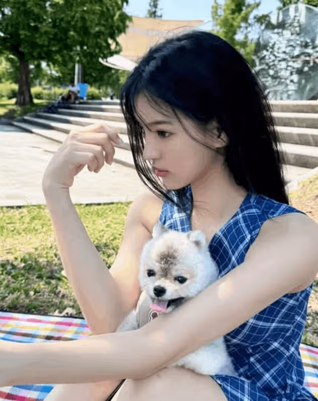 러브캐처 이유정 인스타, 유병재 여자친구 인정 후 럽스타 시작? 뽀뽀 충격! (+링크)