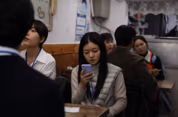 한국이 싫어서 영화 줄거리 후기 결말 스포 총정리 (+ 탈조선 현실 영화, 고아성 주종혁 주연)