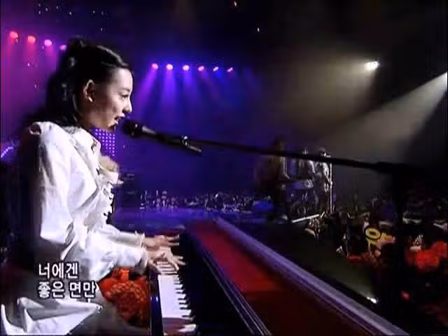 가수 윤하님과 음악방송에 출연한적 있는 김지원 배우님~