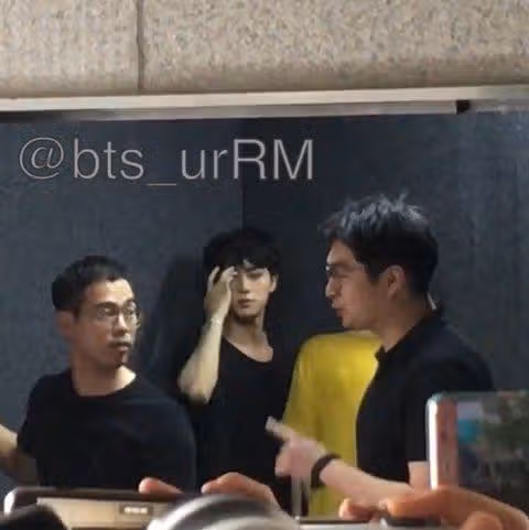석진이 실물은 정말 실제로 봐야하는 것 같아요