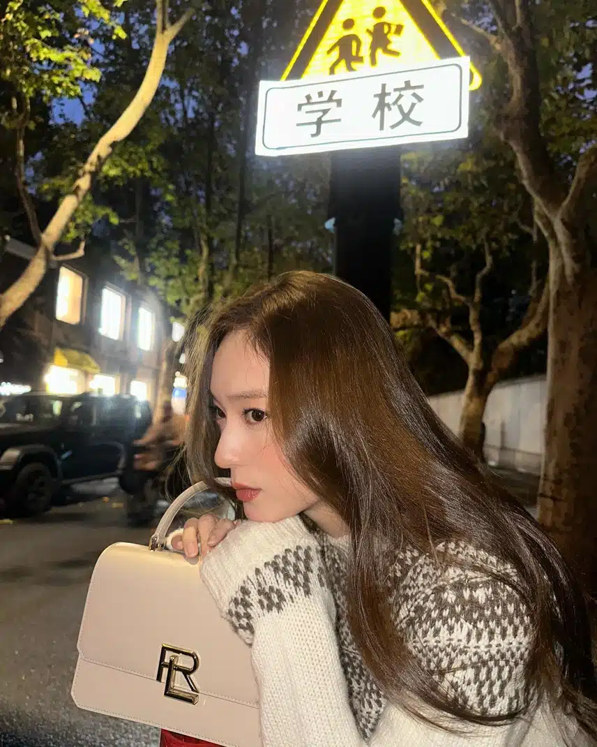 kristal jenius tampak samping