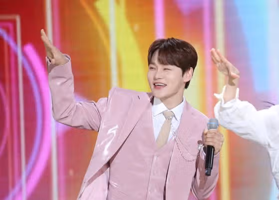 현역가왕2 박서진 나이 키 엄마 집 형 프로필 (ft. 군대 면제 이유, 입장문 요약)