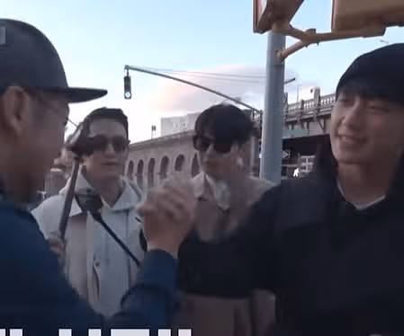 어디서든 알아보는 정해인님의 외모