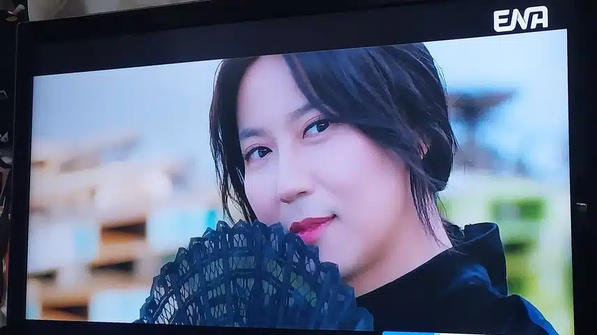 신언니 신오빠 로등장하는 김해일 신부랑 박경선검사