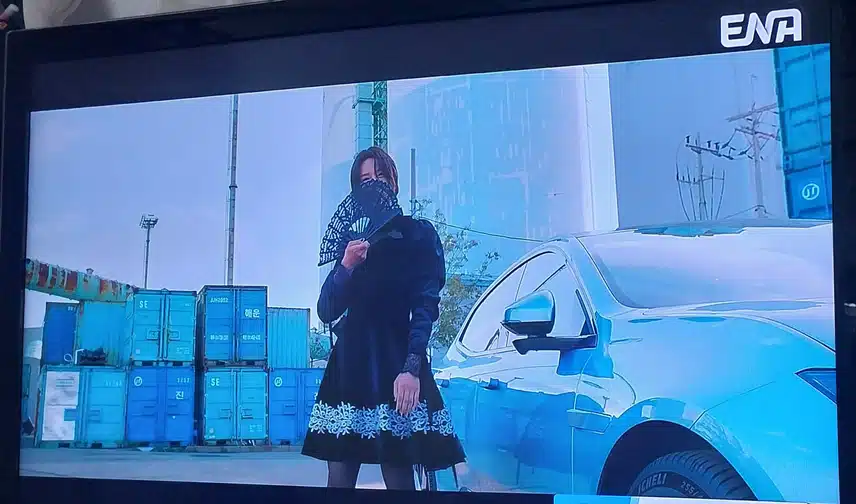 신언니 신오빠 로등장하는 김해일 신부랑 박경선검사