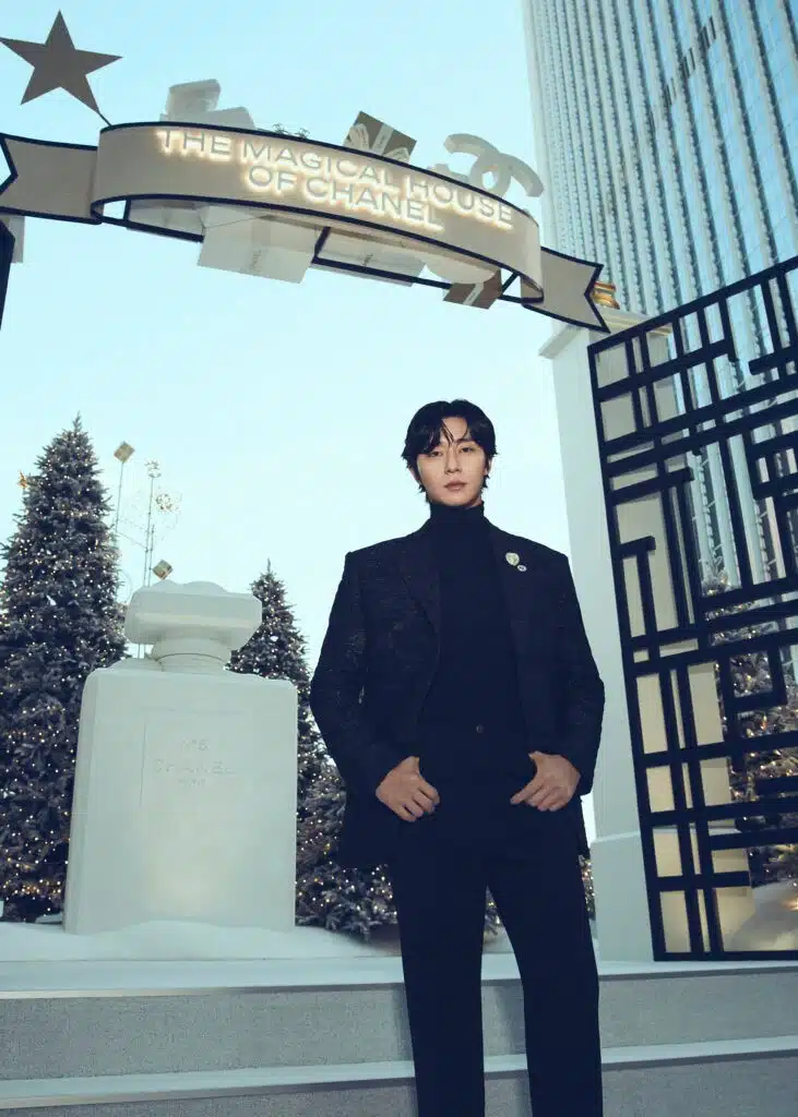 박서준이 함께 한 샤넬 윈터 테일 홀리데이 아이스링크