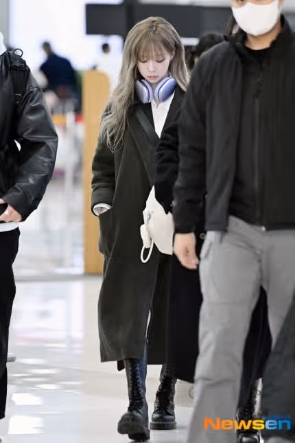 어제 에스파 공항 입국 기사사진jpg