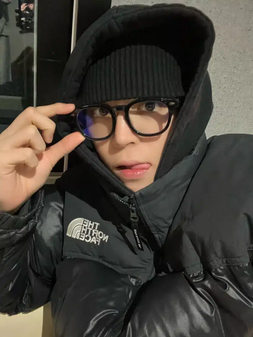 현빈님 노페 패딩에 비니 조합 완전 까리하네요