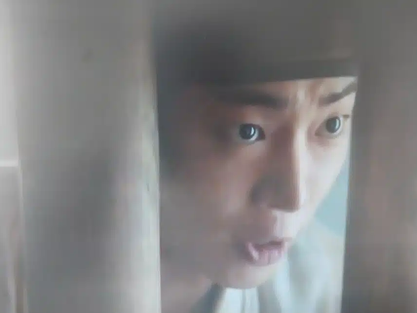 뜬금없는 전개