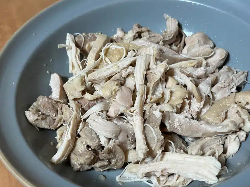 겨울 다이어트 국물요리는 단백질 가득한 닭곰탕이 최고😊