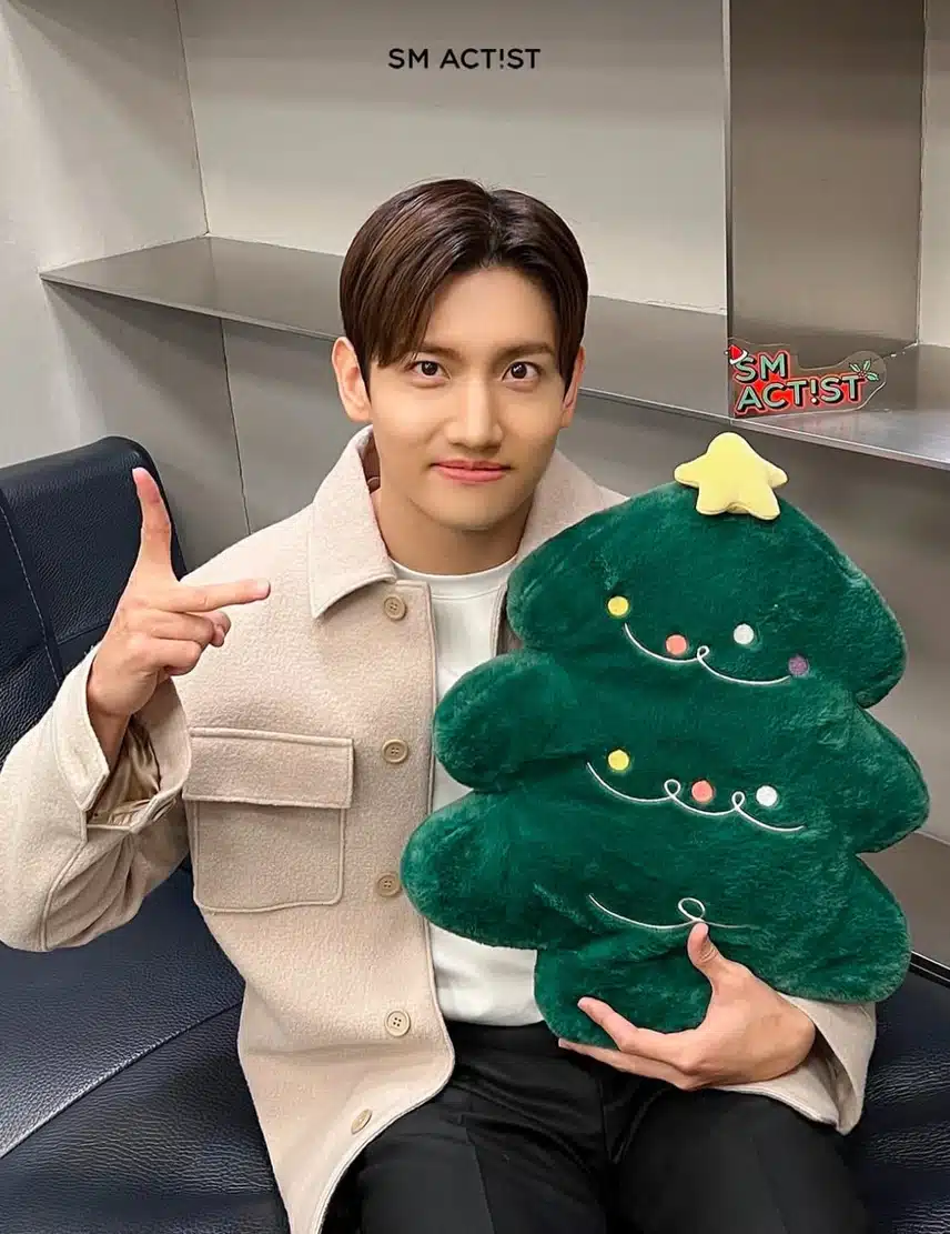 동방신기 멜크 사진 너무 이쁘게 잘나옴요