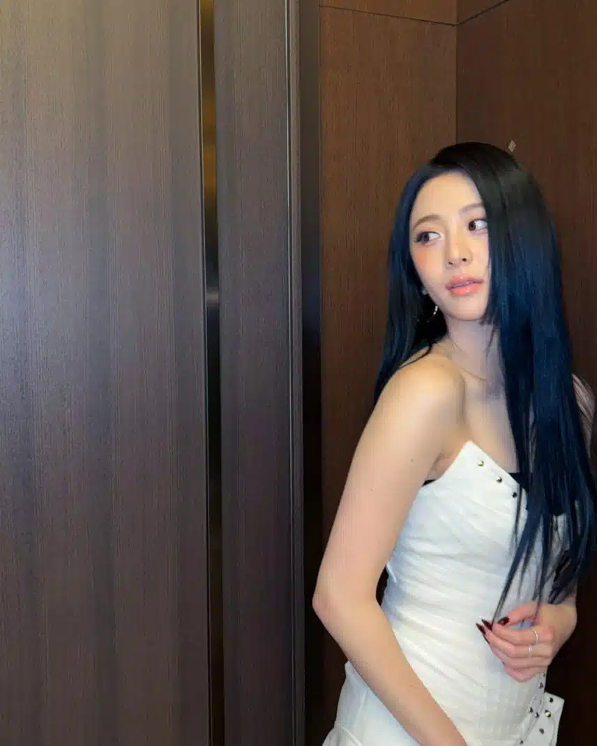 르세라핌 허윤진 인스타 업뎃