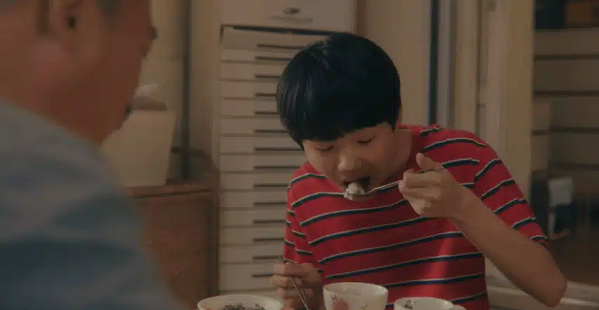 사언의 친아빠일까요?