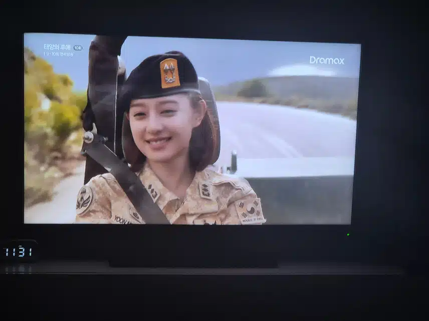 지원님의 오랜만에보는 태양의 후예..다시봐도 재미있어요