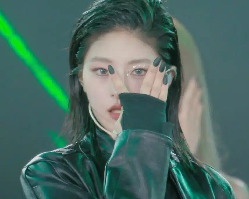 키스오브라이프 오늘 AAA 공연