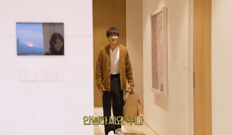여전한 소년미 비주얼 보여주는 송중기