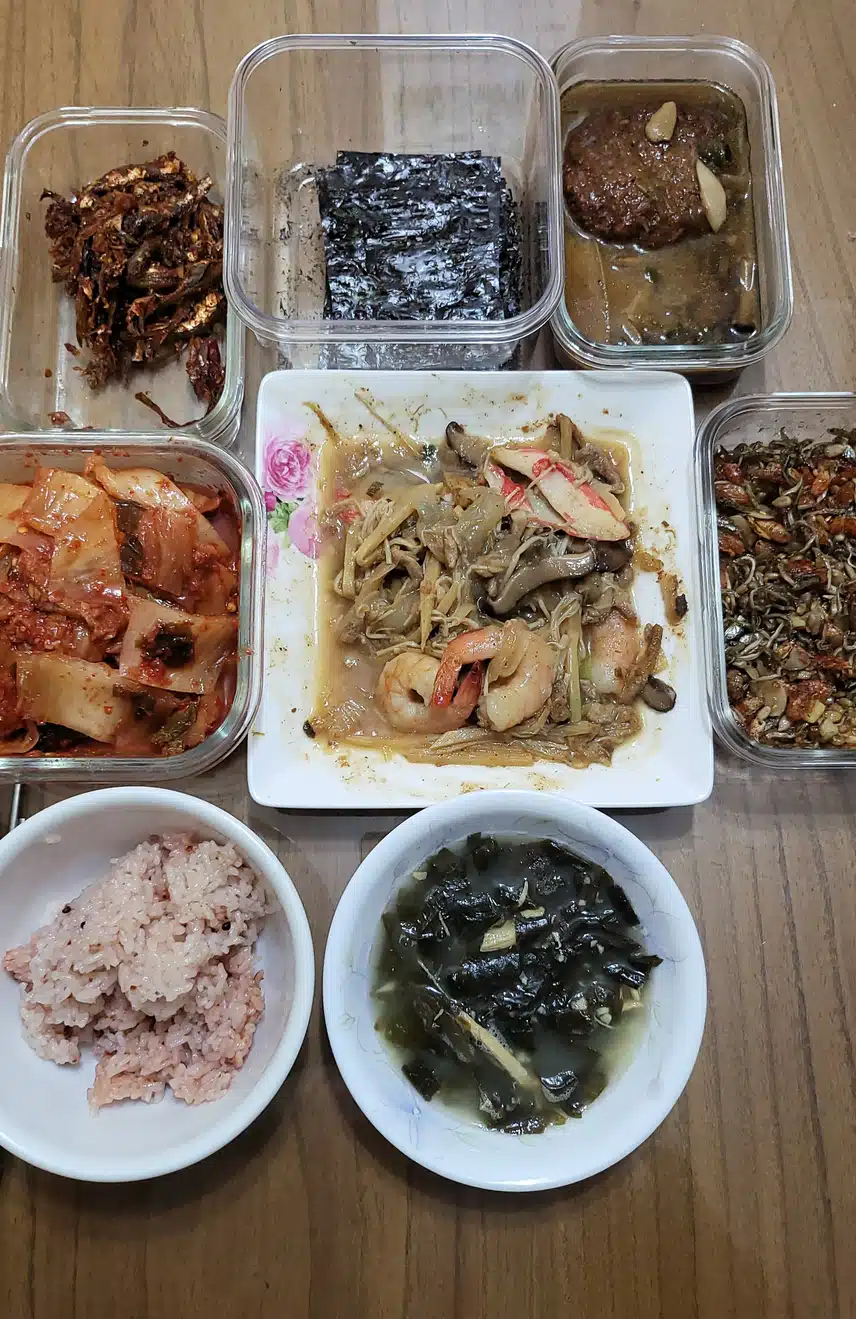 잔반 처리합니다.