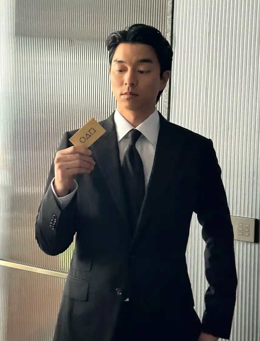 딱지맨 공유의 감탄나오는 수트 핏