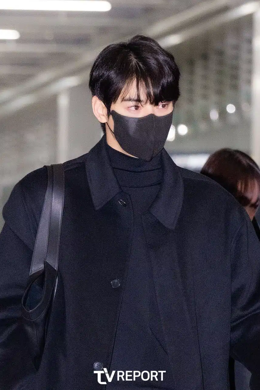 오늘 출국하는 모습도 너무 멋진 차은우님
