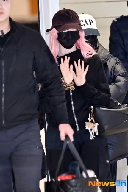 오늘 일본 골드디스크 어워즈 끝나고 한국에 돌아온 에스파 기사사진jpg
