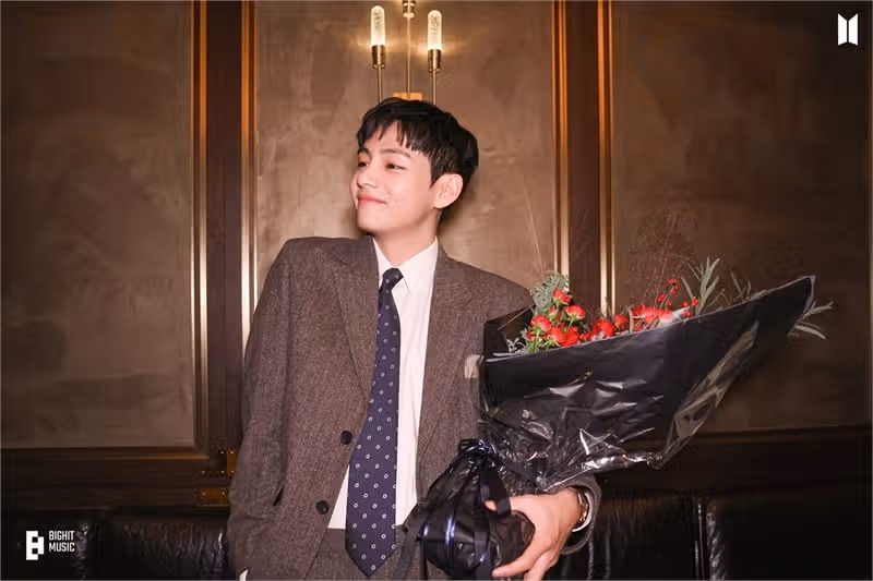 bts 뷔가 2024 올해의 한국 셀러브리티상 수상했다는 소식입니다
