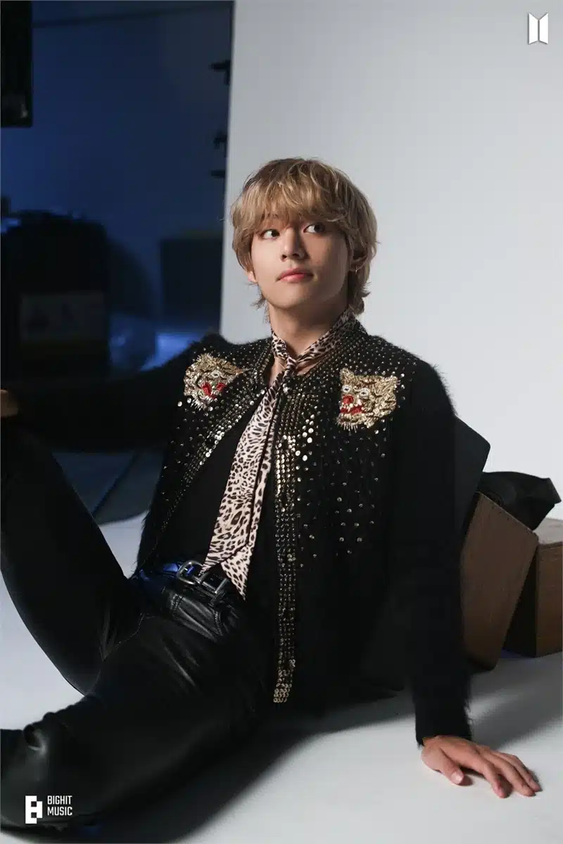 bts 뷔가 2024 올해의 한국 셀러브리티상 수상했다는 소식입니다