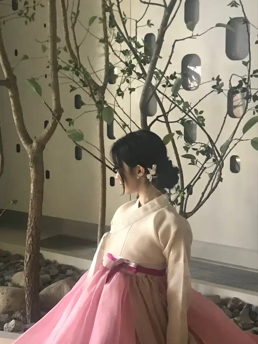일본멤버 아사가 말아주는 찰떡 한복 착샷