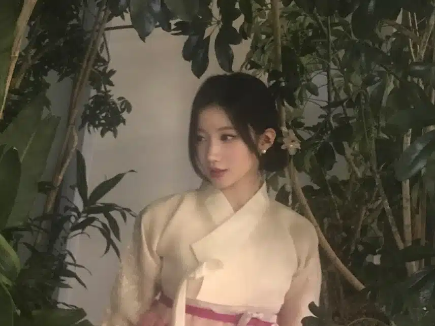 일본멤버 아사가 말아주는 찰떡 한복 착샷