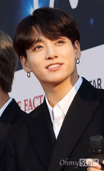 빌보드 차트에서 새로운 기록을 낸 정국이 소식입니다