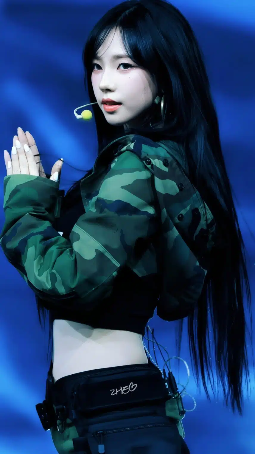 오늘 SMTOWN 카리나 고화질JPG