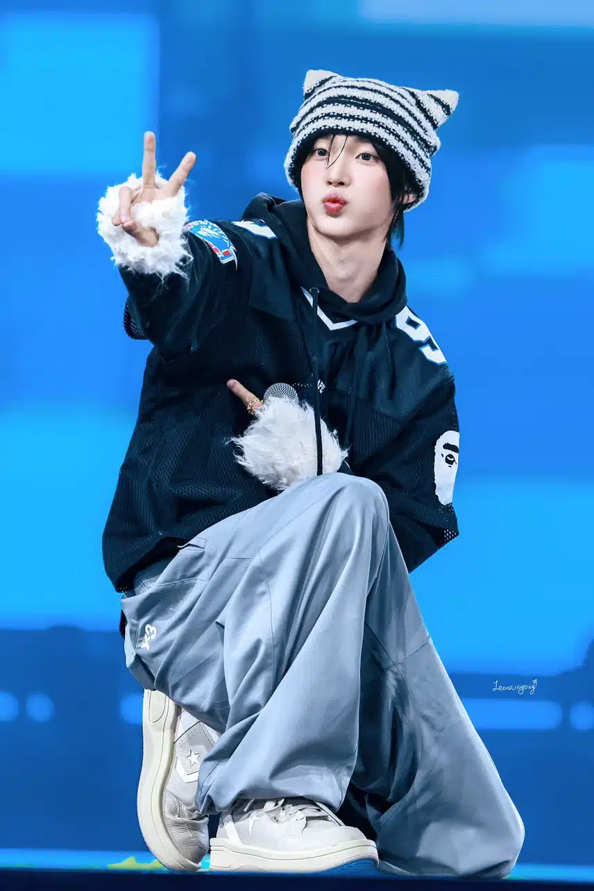 귀여운 고양이 비니를 쓴 원빈의 레전드 고화질 사진!
