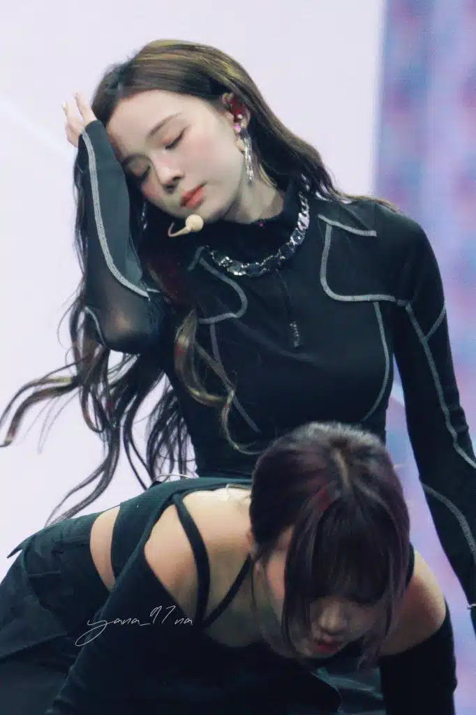 250112 마지막 슴콘 지민정 고화질jpg