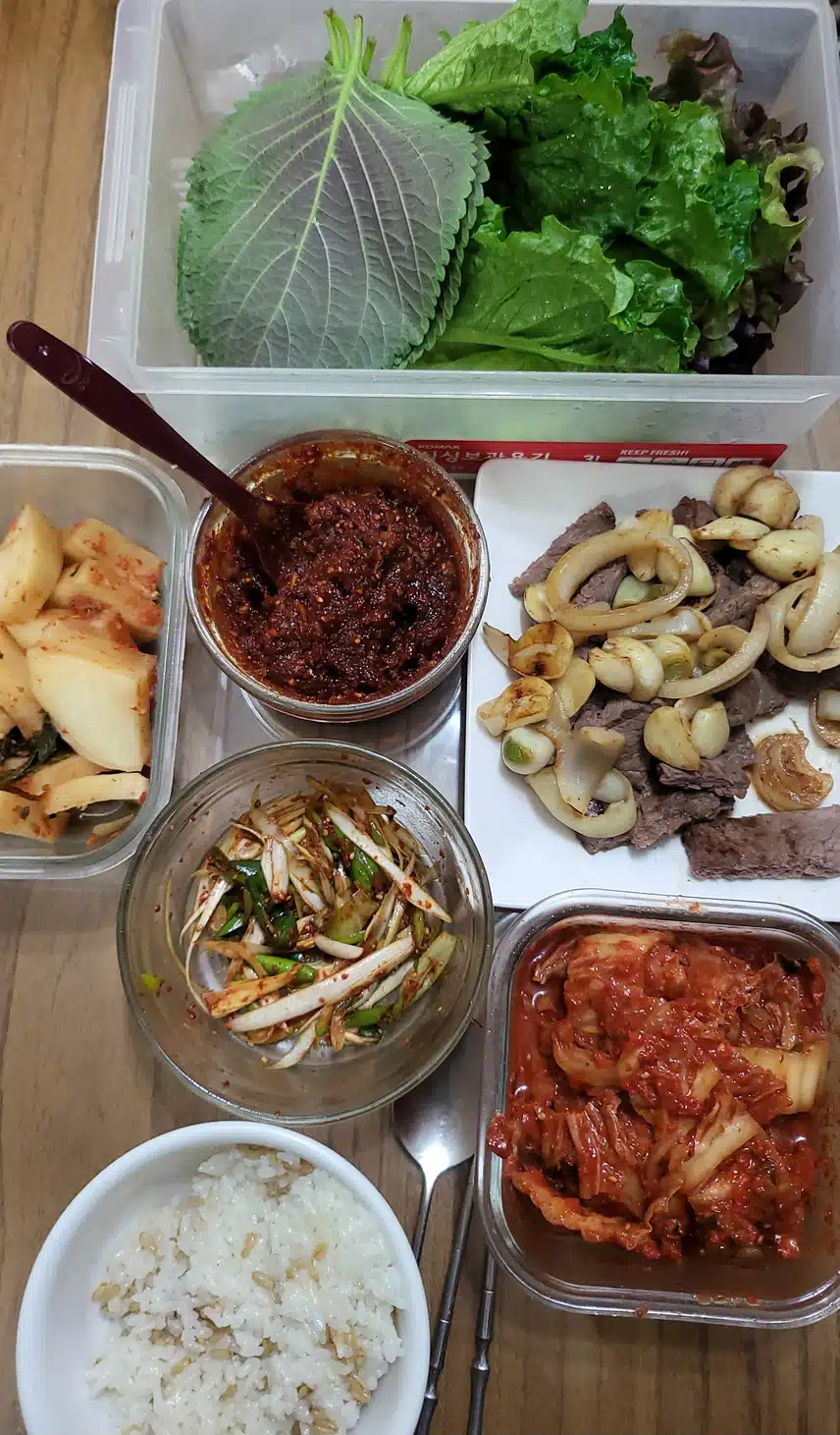 남편이 구워서 더 꼬소해요.😋😋