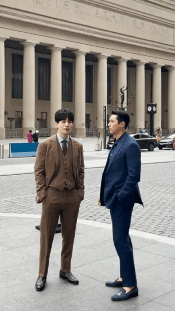 충격적인 현빈 이동욱 셀카