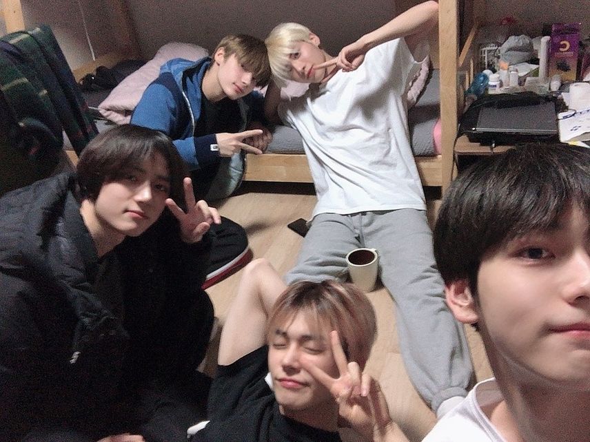 툽