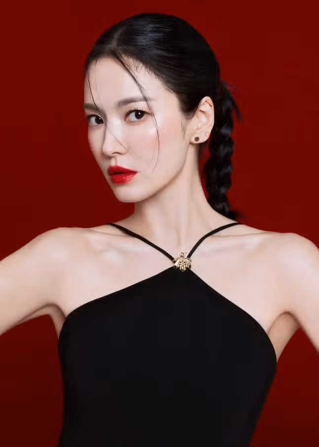 겔랑의 첫 번째 아시아 앰버서더로 공식 발탁된 송혜교